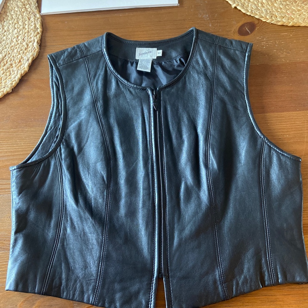 Jacqueline Ferrar Black Leather Zip-Front Vest